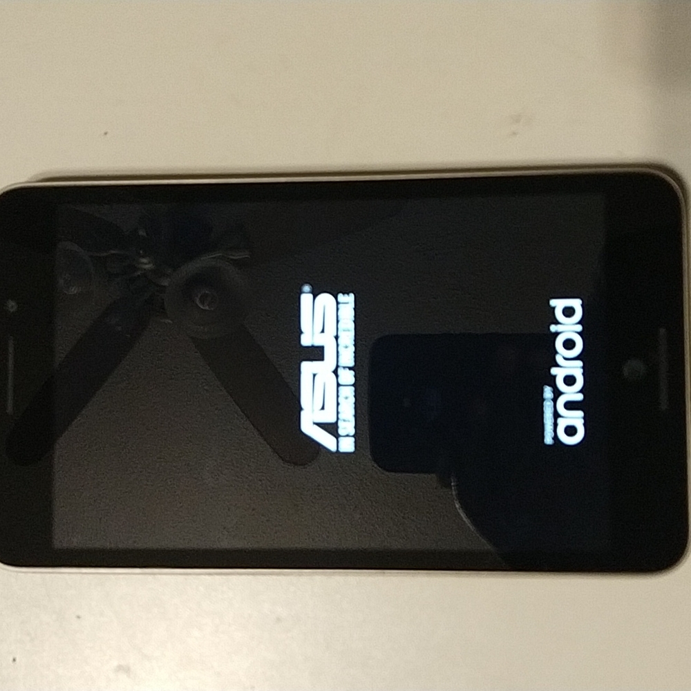Asus Tablet - Picture 2 of 5